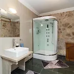Vila Anatolian *